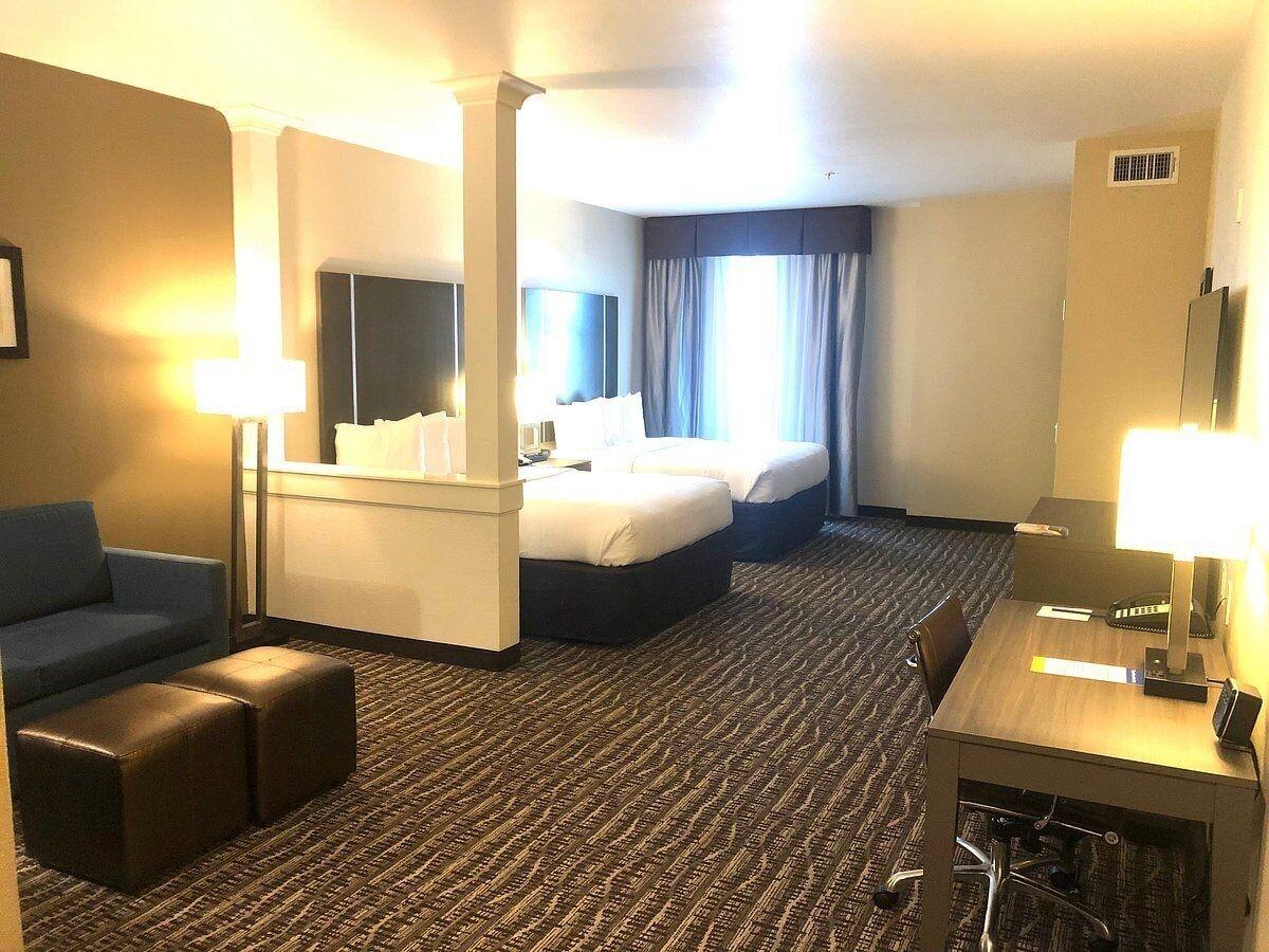 Comfort Suites Near Sam Houston Race Park Zewnętrze zdjęcie